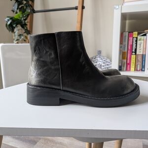 Source Unknown Black Ankle Boots - Size 36 / US 5.5